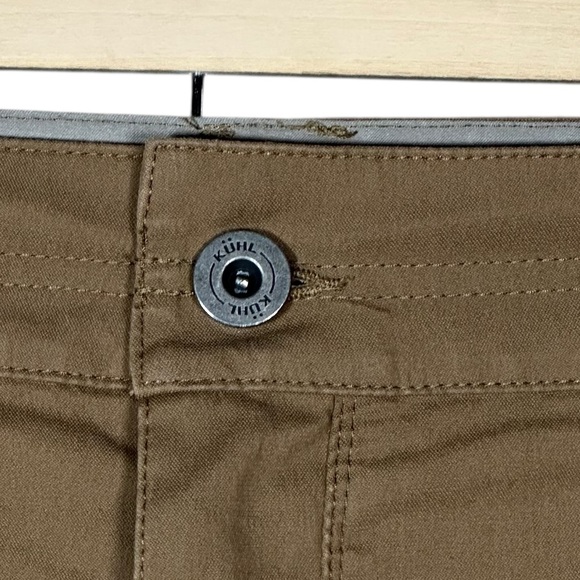 KUHL Resistor Lite 10” Chino Shorts in dark khaki - Picture 7 of 14